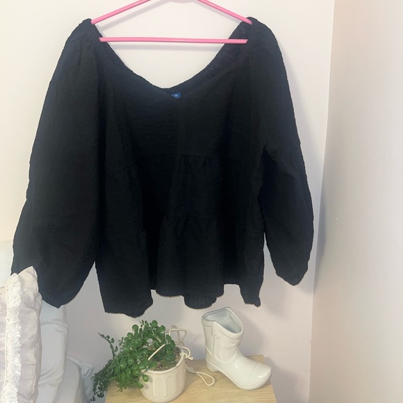 Old Navy Tiered Plus Size Shirt NWT - Picture 2 of 5